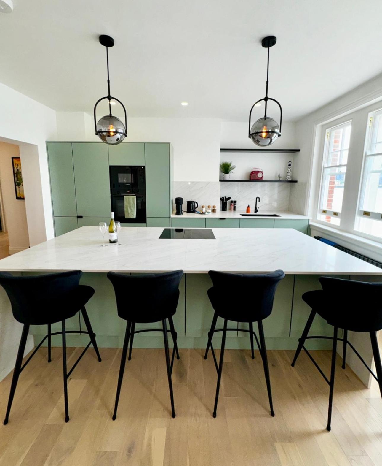Newly Refurbished W/ River Views London Bagian luar foto