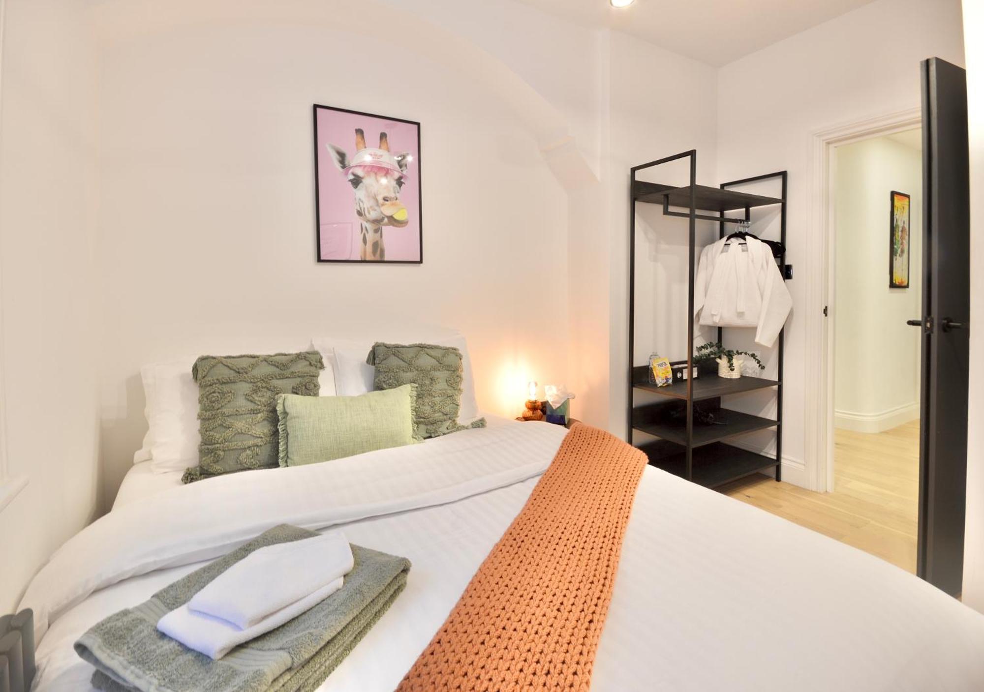 Newly Refurbished W/ River Views London Bagian luar foto
